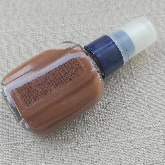 Avon Foundation Oil Free Clear Finish Anti-Acne Treatment Toasted Brown 1 fl oz - Picture 3 of 10